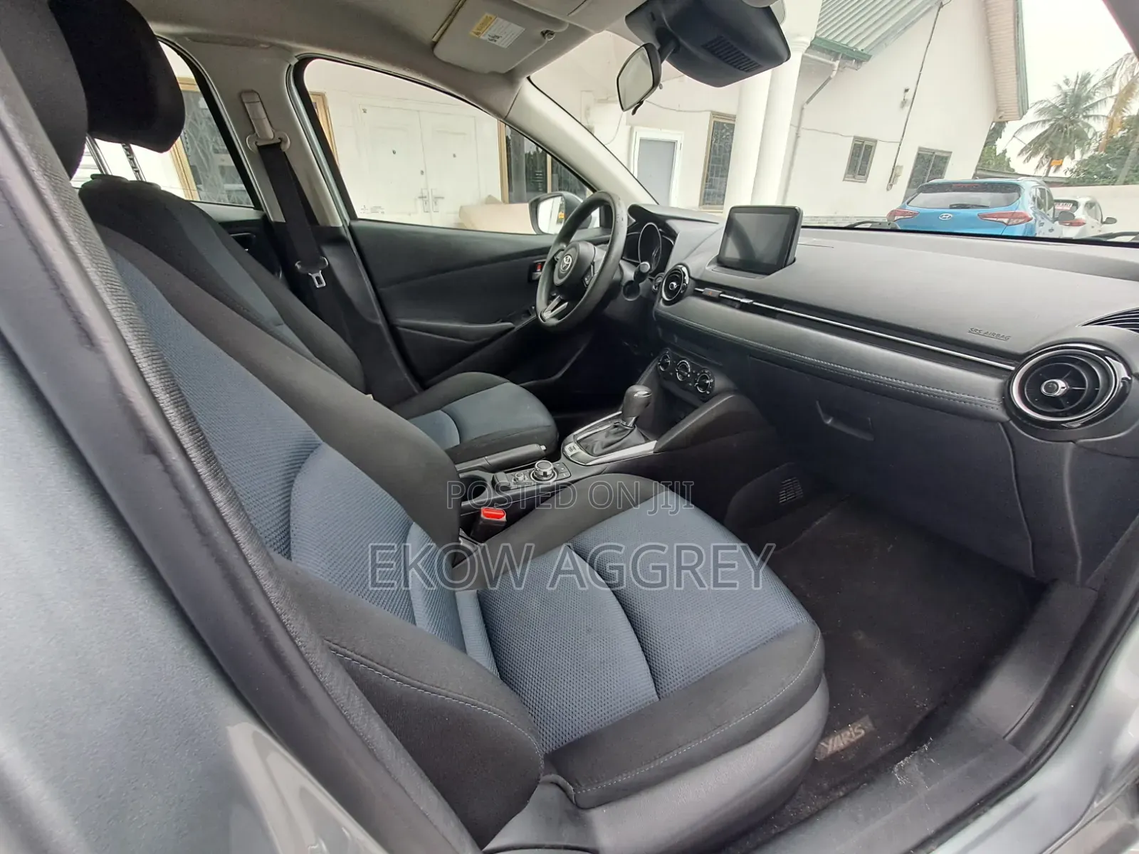 Toyota Yaris 2020 Silver