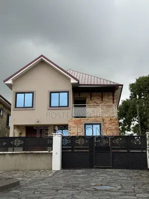4bdrm House in Tesspong Properties, School Area for sale