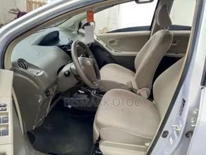 Toyota Vitz 2010 Blue