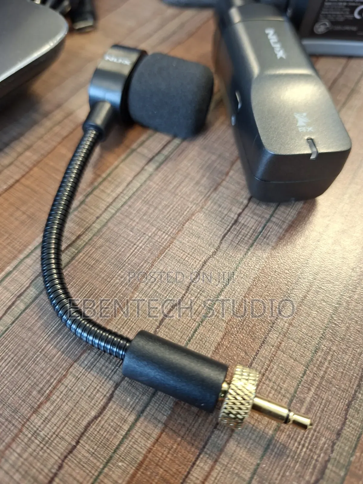 Nux B-6 Saxophone Microphone Trumpet Brass Microphone