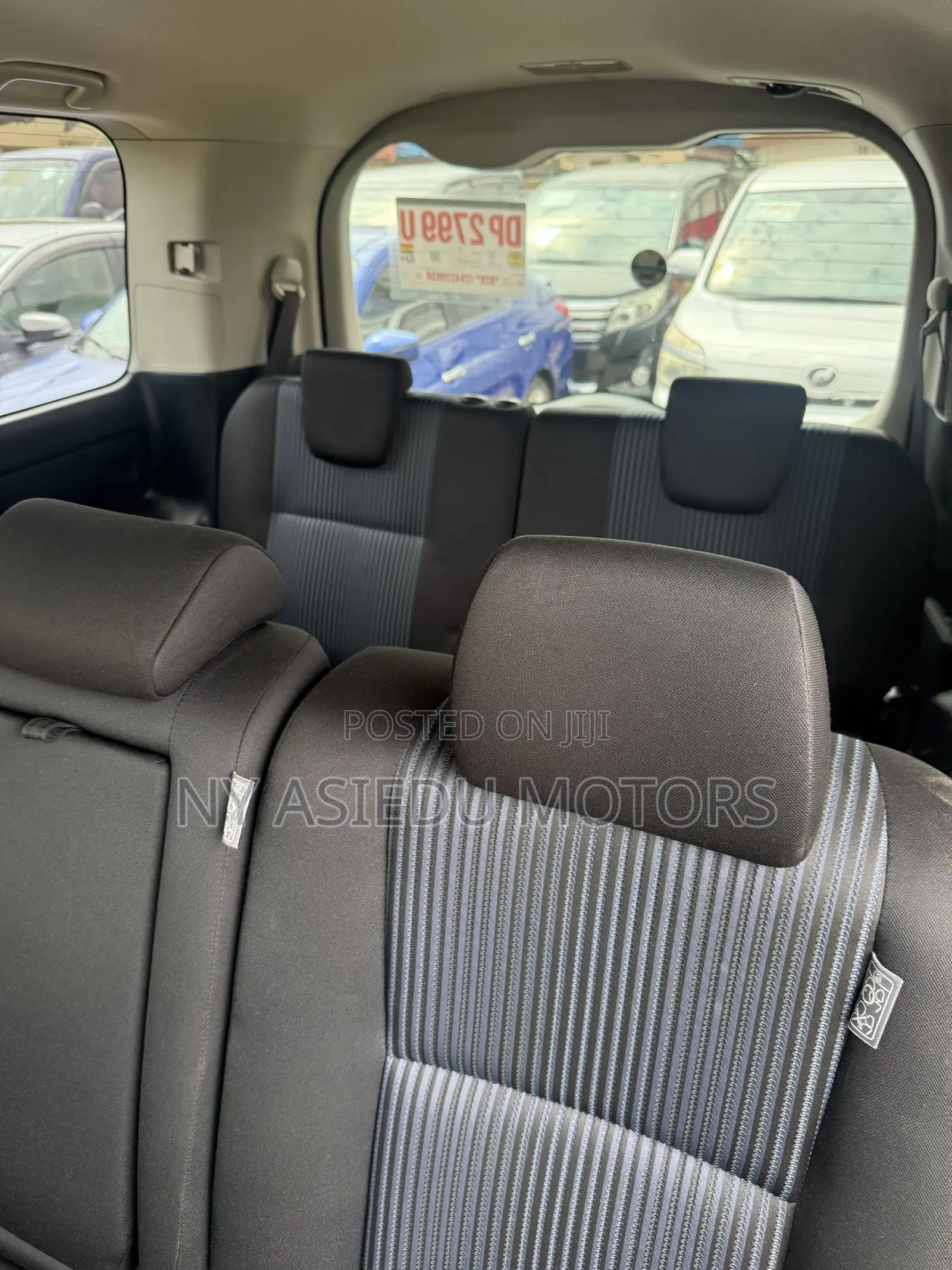 Toyota Noah 2.0 AWD (8 Seater) 2014 Gray