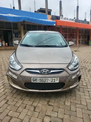 Hyundai Accent 2015 Silver