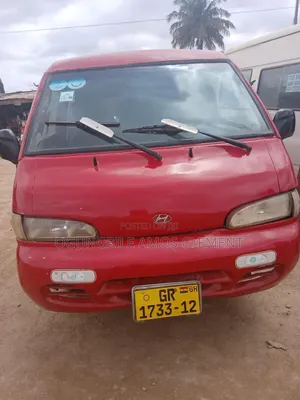 Hyundai H-100 2001 Red