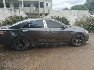 Toyota Camry LE 4dr Sedan (2.5L 4cyl 6AM) 2010 Gray