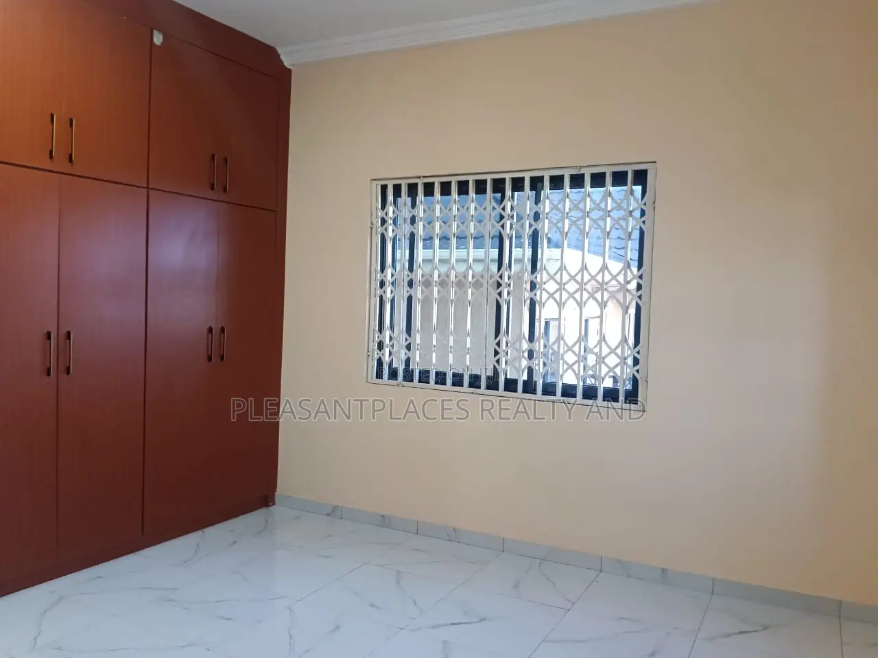 2bdrm Apartment in Pleasantplaces And, Adenta for rent