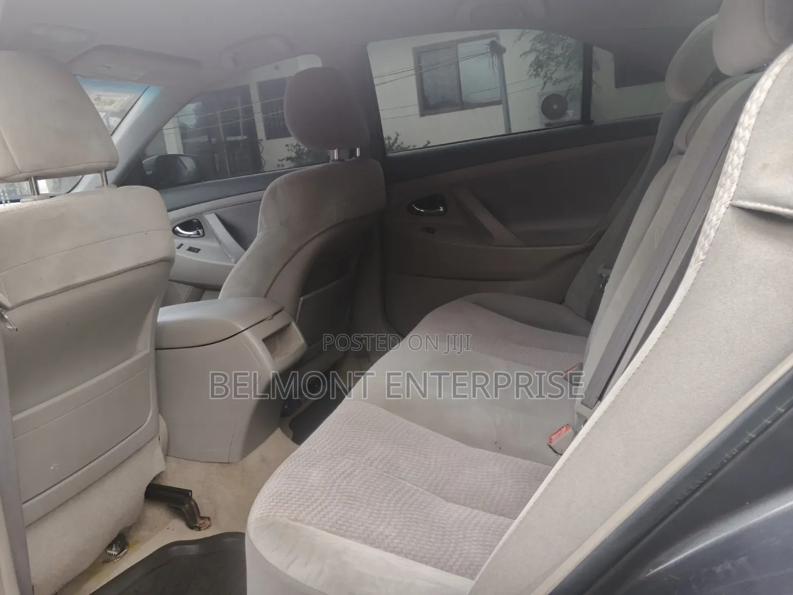 Toyota Camry LE 4dr Sedan (2.5L 4cyl 6AM) 2010 Gray