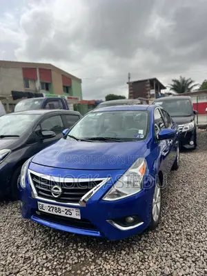 Nissan Versa 2017 Blue