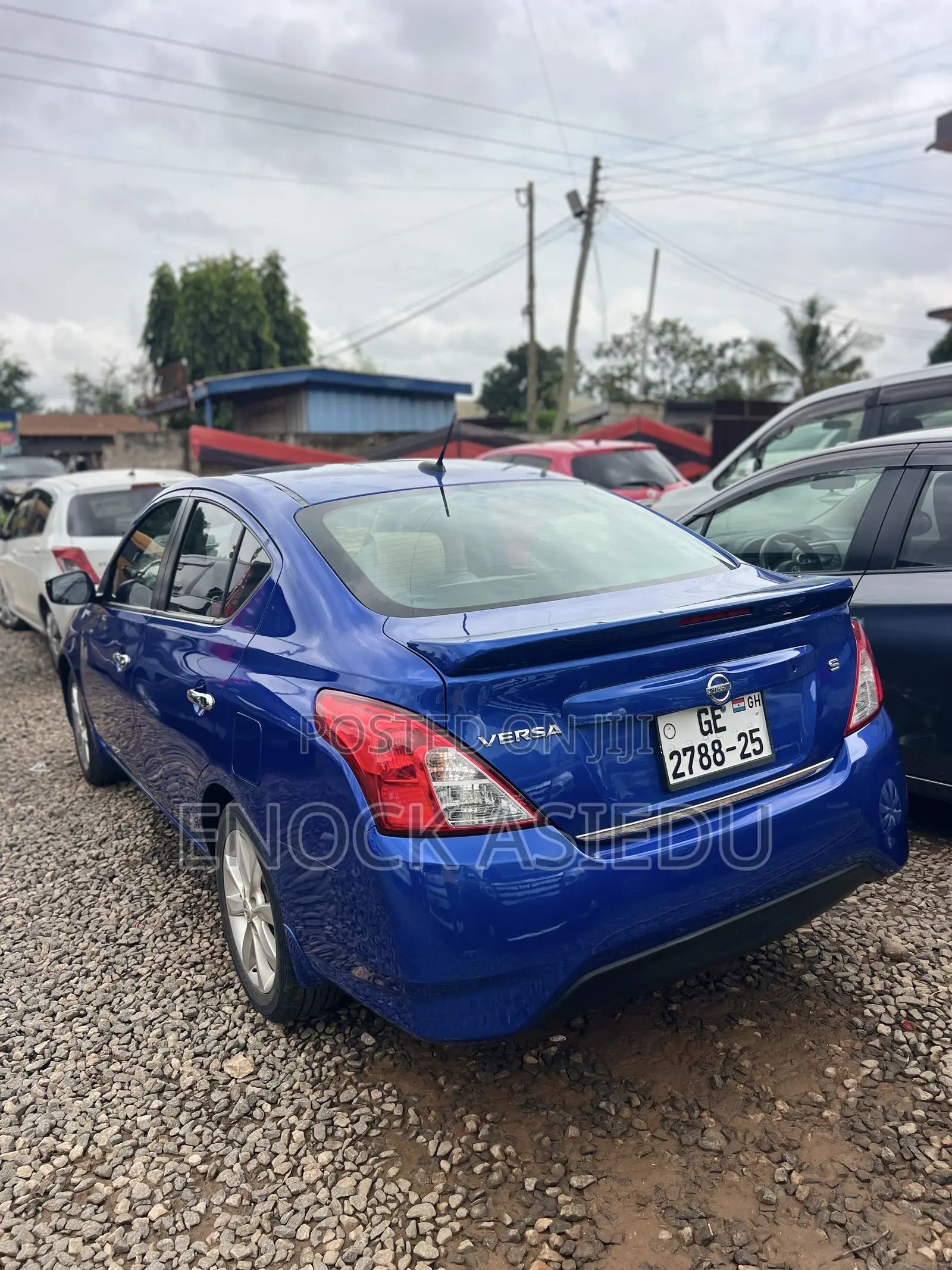 Nissan Versa 2017 Blue