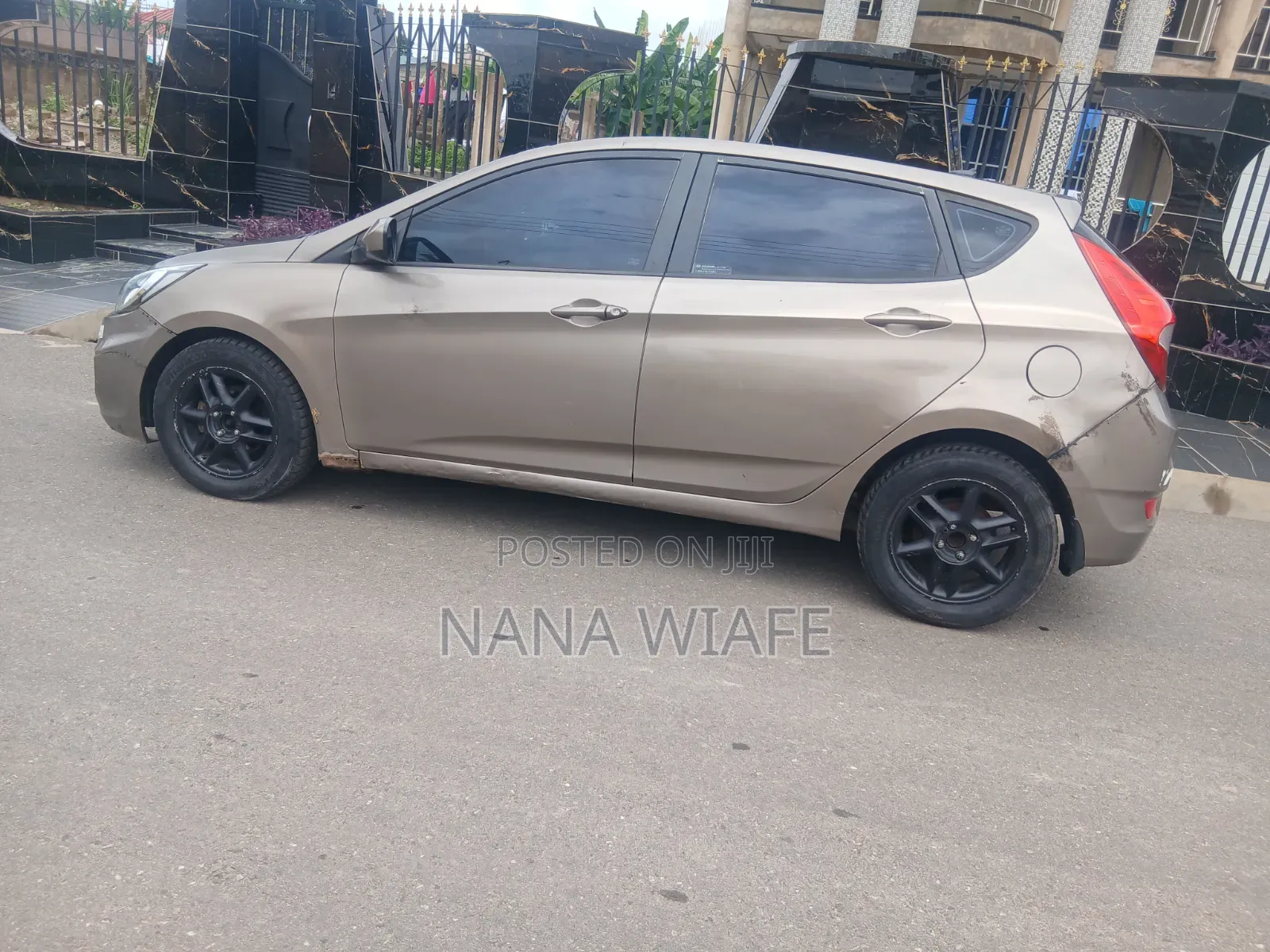 Hyundai Accent 2015 Brown