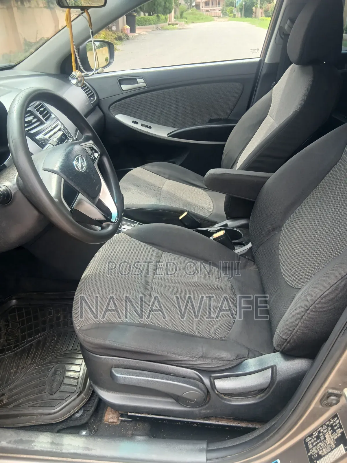 Hyundai Accent 2015 Brown