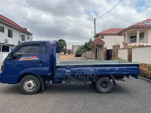 Kia Bongo 2018 Blue