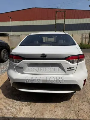 Toyota Corolla 2021 White