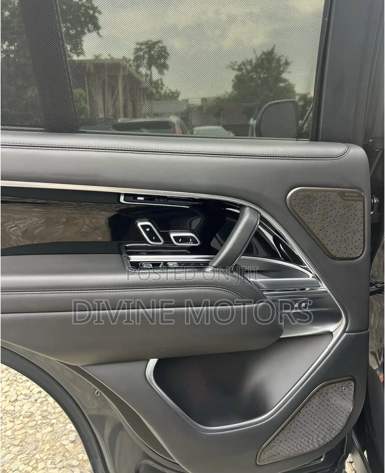 Land Rover Range Rover Vogue 2023 Gray