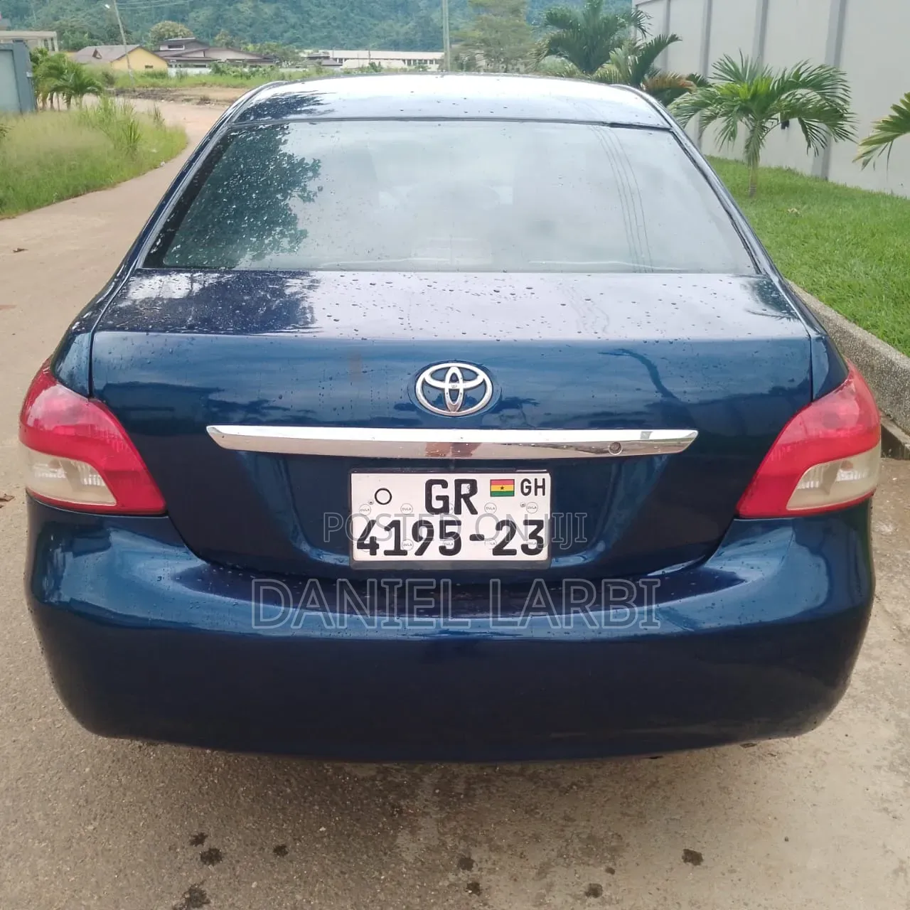 Toyota Yaris 2010 Blue