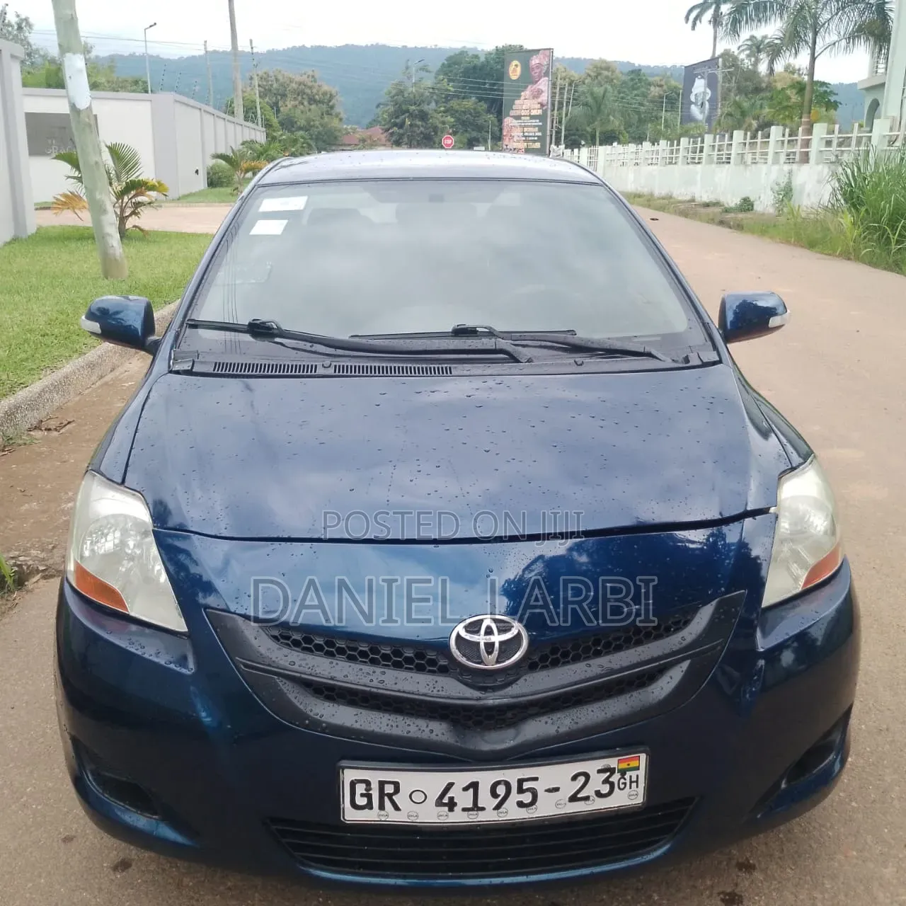 Toyota Yaris 2010 Blue
