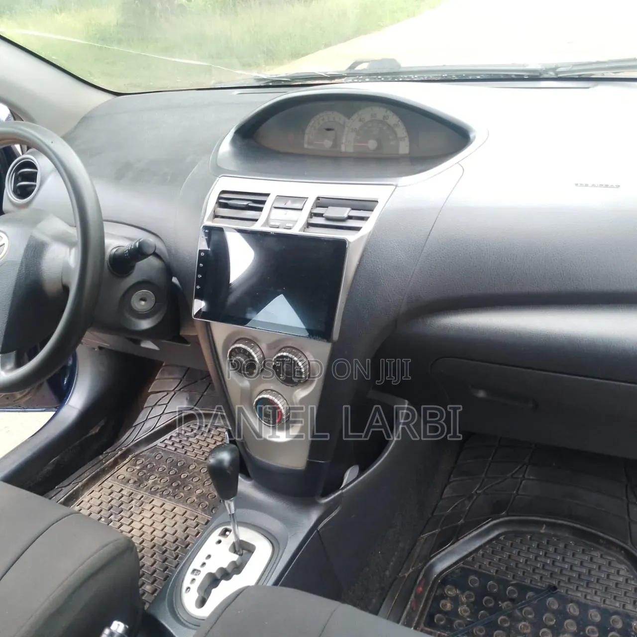 Toyota Yaris 2010 Blue
