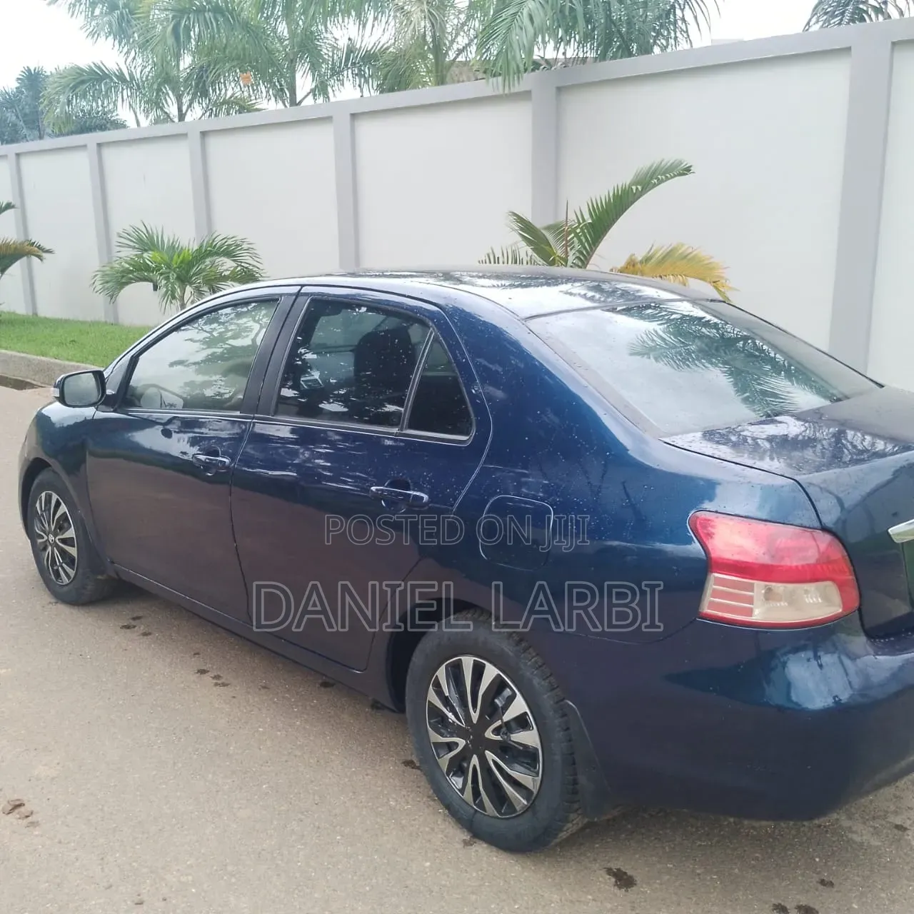 Toyota Yaris 2010 Blue