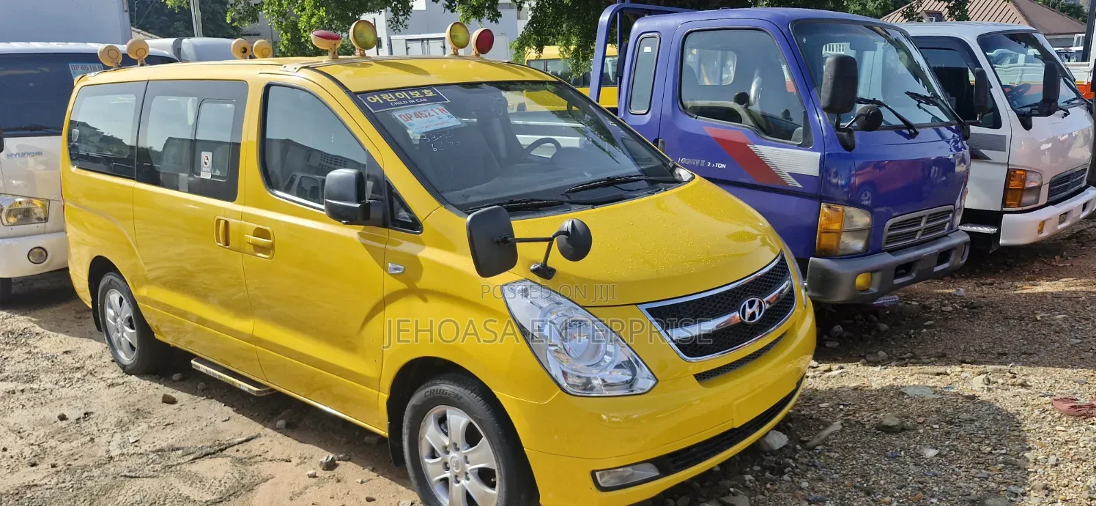 Hyundai Starex 2015 Yellow