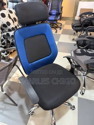 Headrest Swivel Office Chair