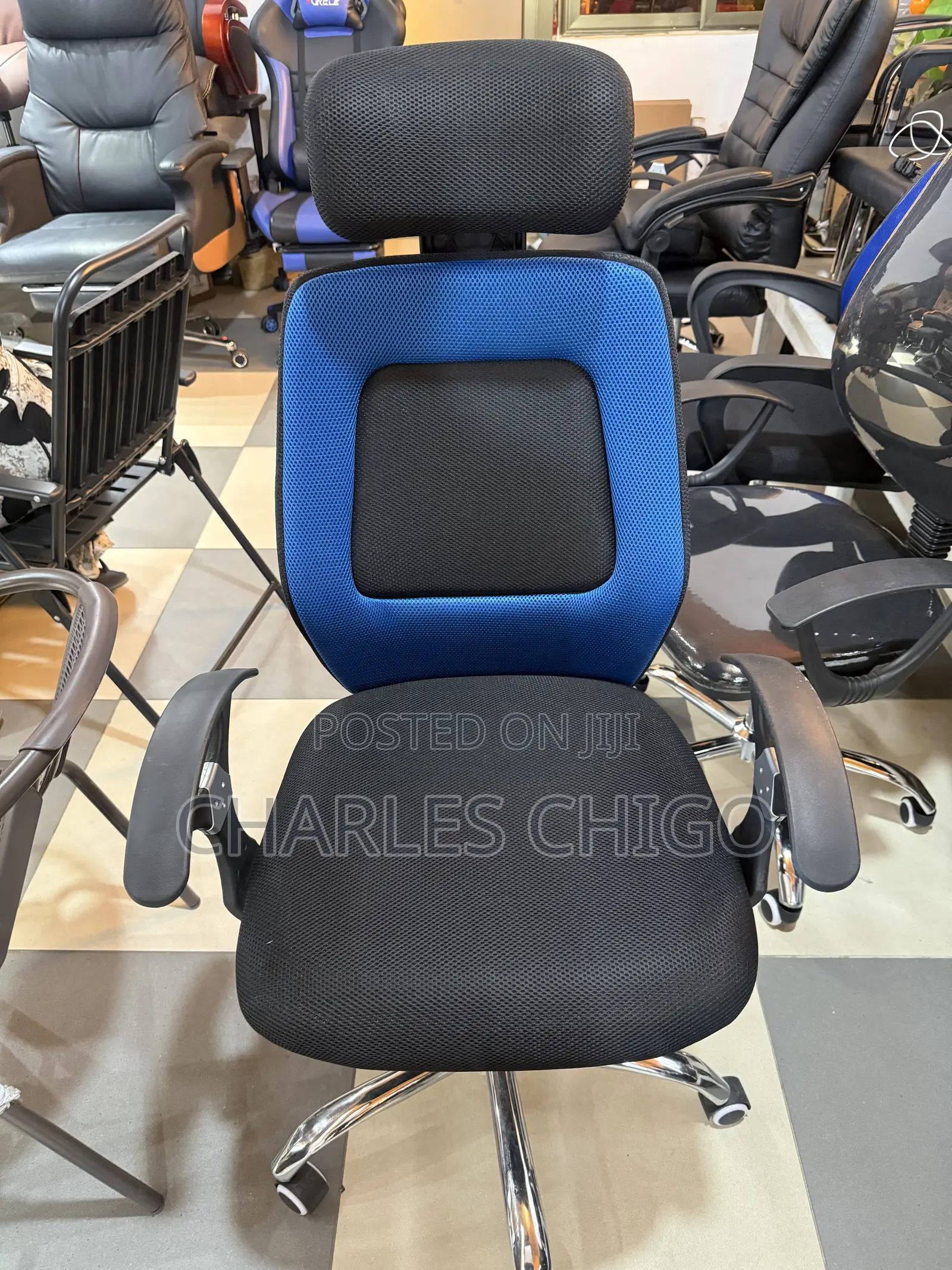 Headrest Swivel Office Chair