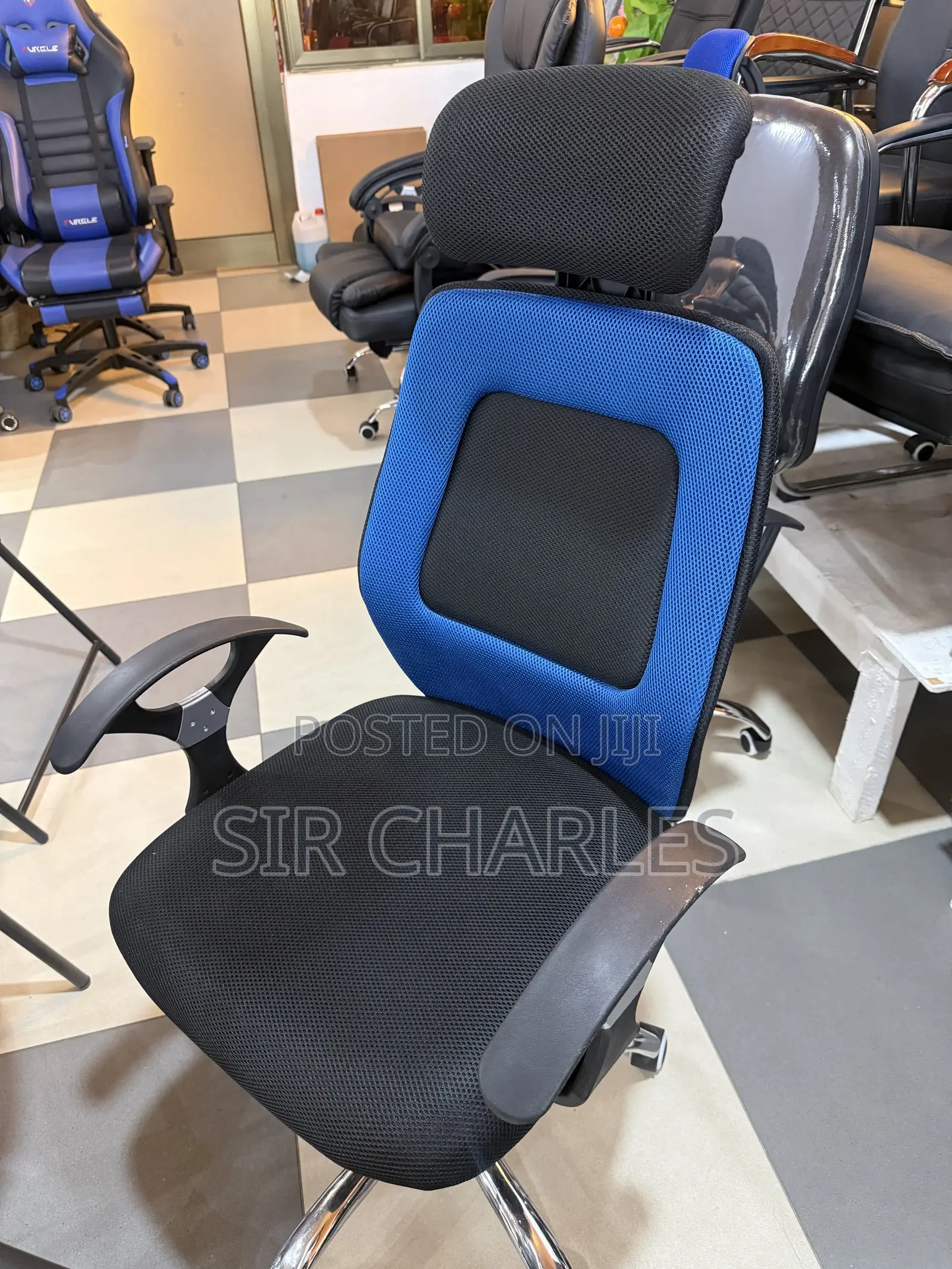Headrest Swivel Office Chair