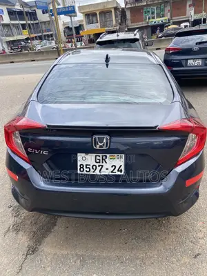 Honda Civic EX Hatchback 2018 Blue
