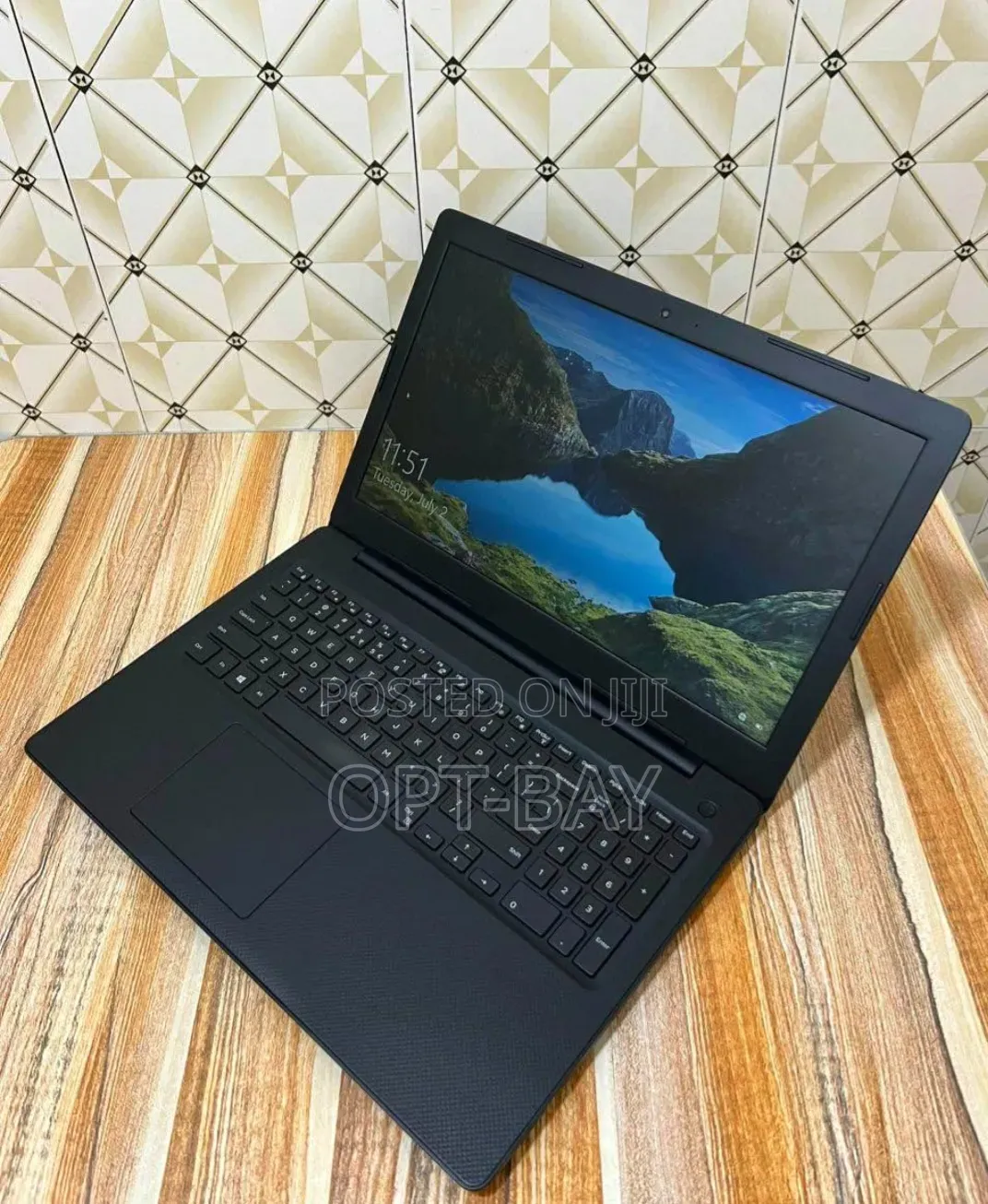 Laptop Dell Latitude 3590 12GB Intel Core i7 HDD+SSD 500GB