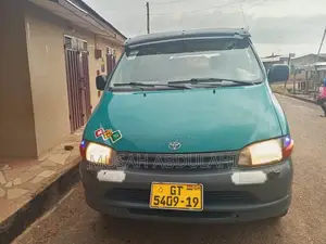 Toyota HiAce 2004 Green