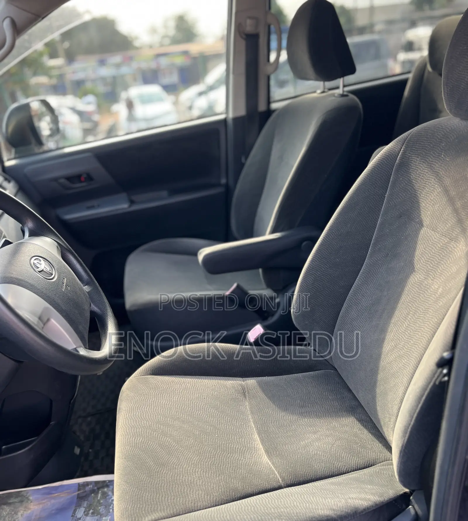 Toyota Voxy 2012 Gray