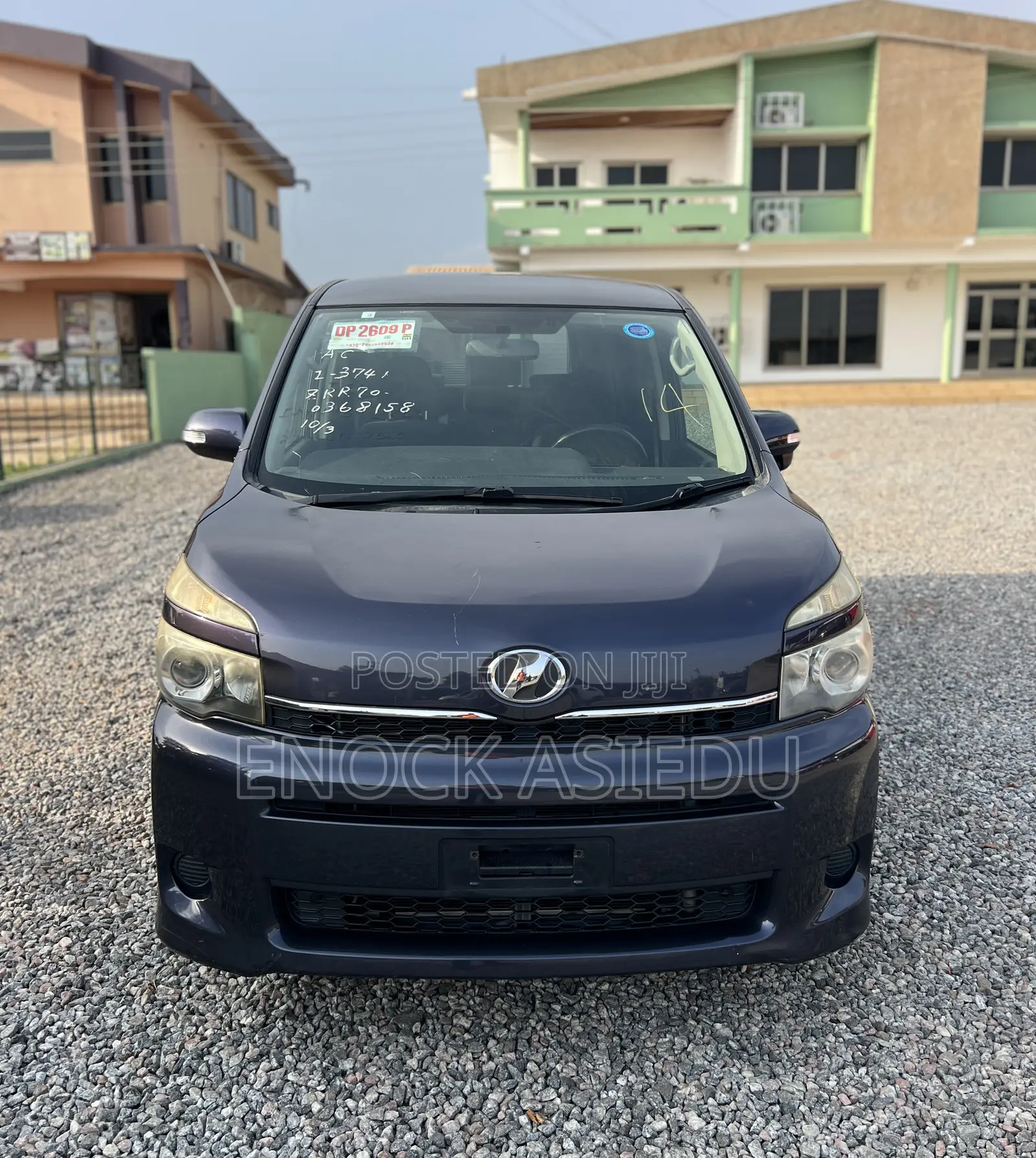 Toyota Voxy 2012 Gray