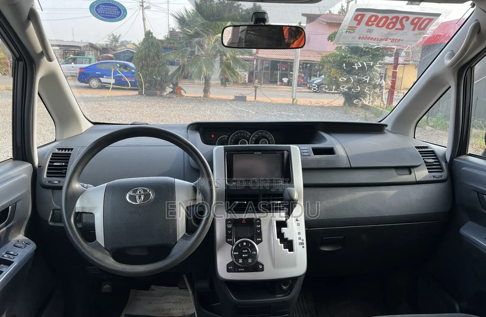Toyota Voxy 2012 Gray