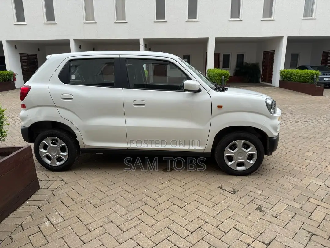 Suzuki S-Presso 2025 White