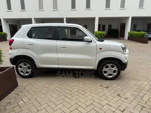 Suzuki S-Presso 2025 White