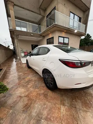 Toyota Yaris iA 1.5 FWD 2019 White