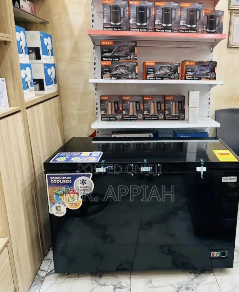 Efficient and Reliable Nasco Nas475fl Single Door Chest Freezer(Black)