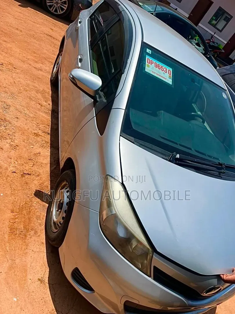 Toyota Vitz 2012 Gray