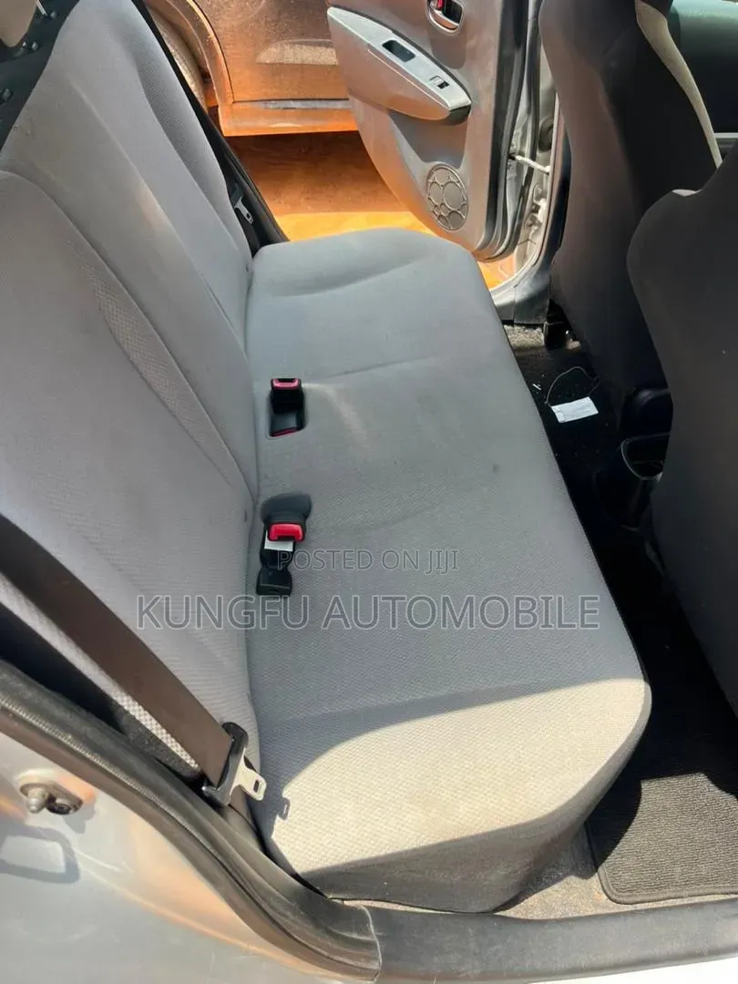 Toyota Vitz 2012 Gray