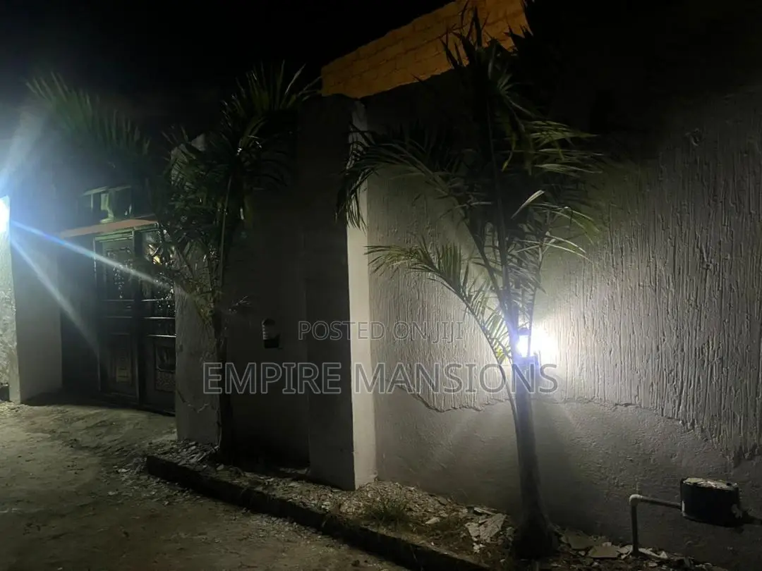 1bdrm Apartment in Aplaku, Ga South Municipal for rent