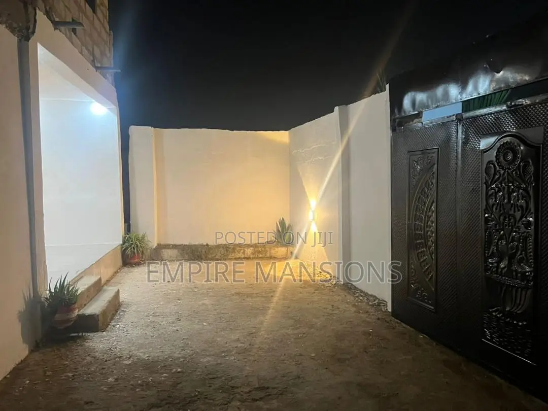 1bdrm Apartment in Aplaku, Ga South Municipal for rent