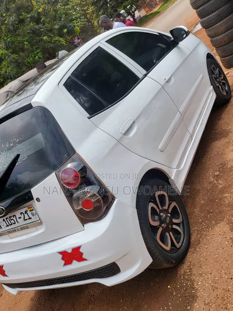 Kia Morning 2010 White