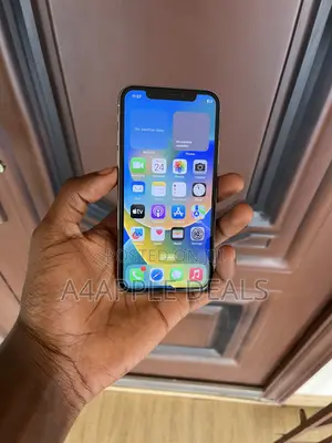 Apple iPhone X 256 GB White