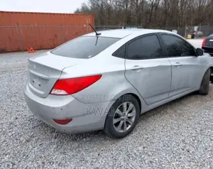 Hyundai Accent SE Sedan 2016 Silver