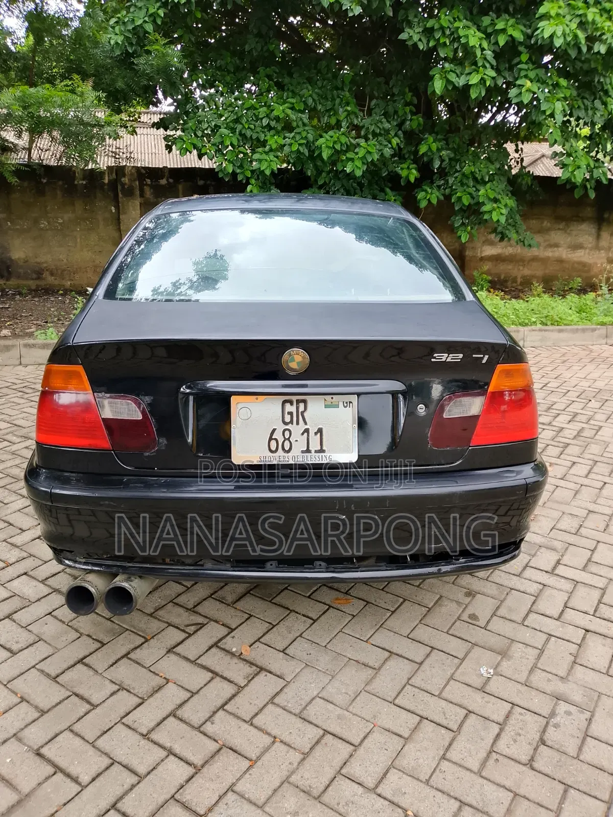 BMW 320i 2001 Black