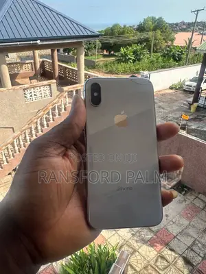 Apple iPhone X 64 GB White