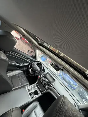 Honda Accord 2019 Silver