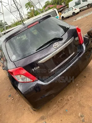 Toyota Vitz 2013 Black