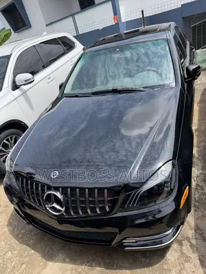 Mercedes-Benz C250 2014 Black