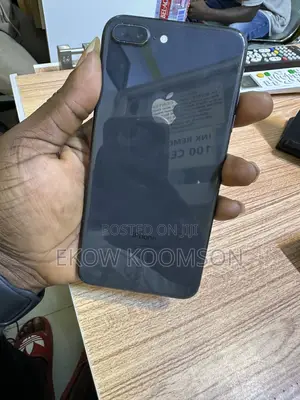 Apple iPhone 8 Plus 64 GB Black