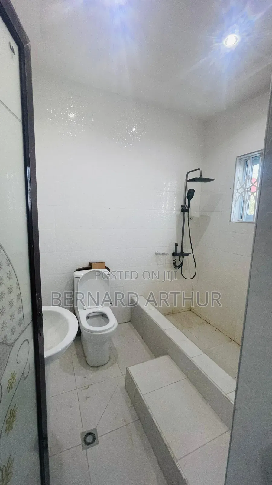 4bdrm Duplex in Bernard Agency, Amasaman for rent