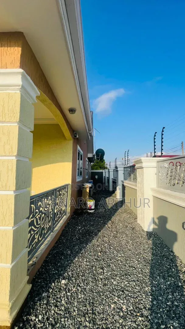 4bdrm Duplex in Bernard Agency, Amasaman for rent